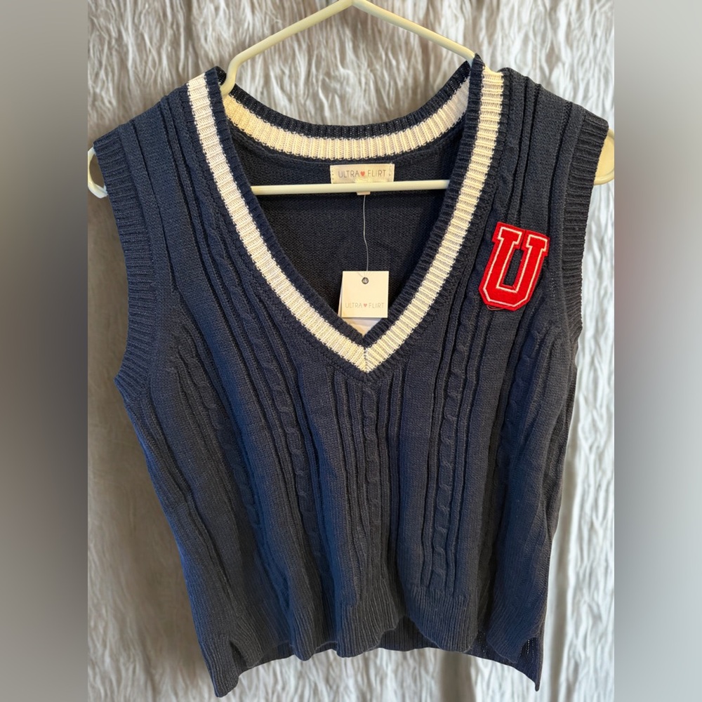 Ultra Flirt Navy Varsity Cable Knit Sweater Vest NWT Size S
